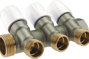 COLLETTORE INCLINATO MF 3/4 C/VITONI DI ARRESTO 4 VIE 1/2M